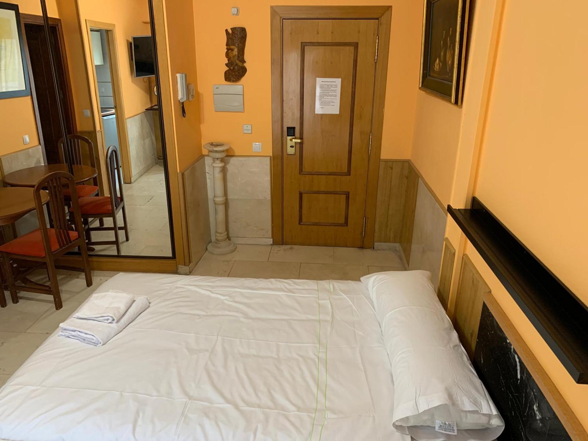 Apartamentos Y Estudios Torr En Madrid - Chamartin Con Wifi Gratis Экстерьер фото